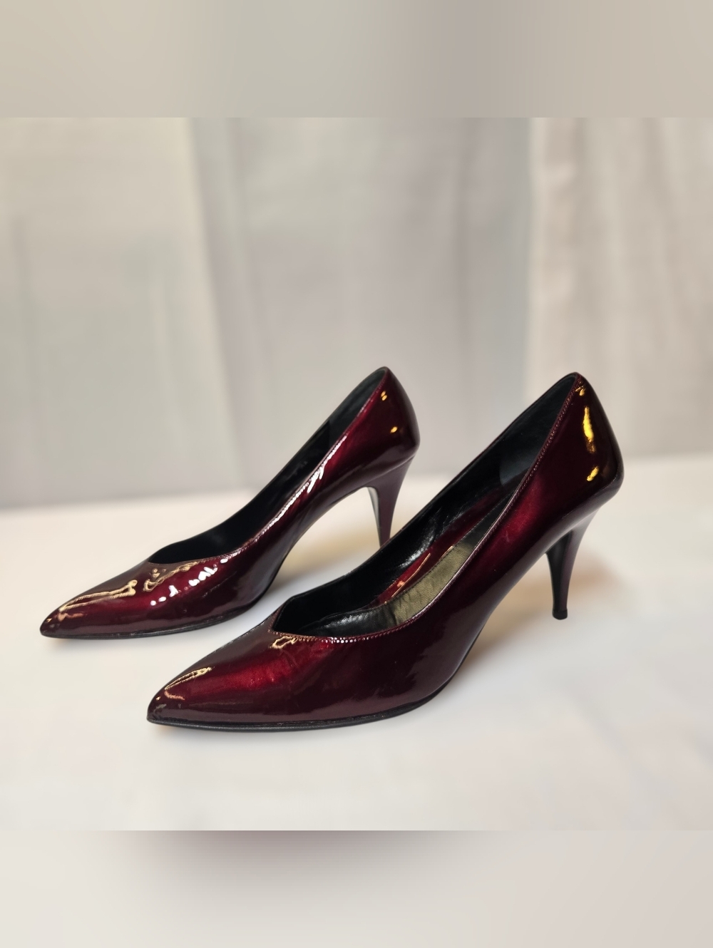 Rangoni Italy Patent Leather Pumps Burgundy Pointed Toe Size 9